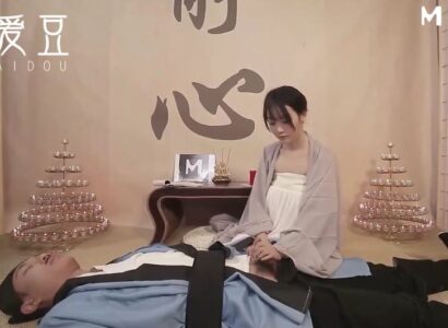 Ni Cô Dâm Loạn Và Vũ Khí Khổng Lồ Ẩn Náu Trong Quần Võ Sư